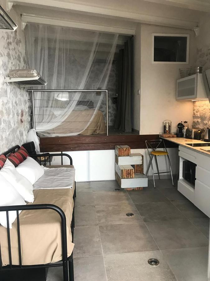 Le Cabanon Bleu Sur La Plage Marseilles Exterior foto